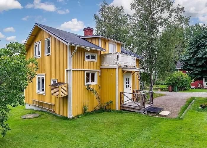 Mysigt Hus Utanfoer Jaervsoe
